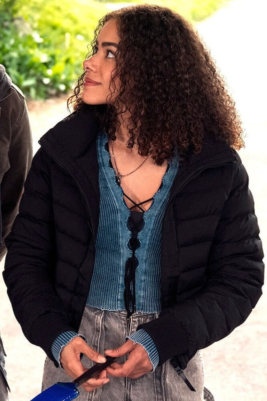 Antonia-Gentry-Ginny-and-Georgia-Jacket